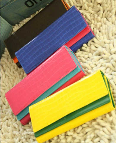feng shui color of wallet